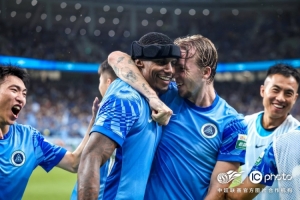 开云体育在线-先来一波，庆祝照片