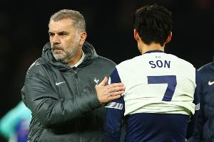 热刺现积37分排在英超第16位，之前该队单赛季最低积分为44分